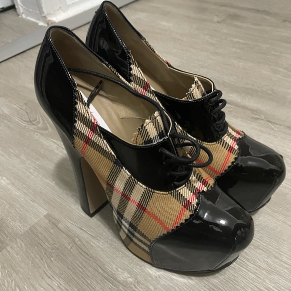 Vivienne Westwood X burberry - heels - Picture 1 of 7